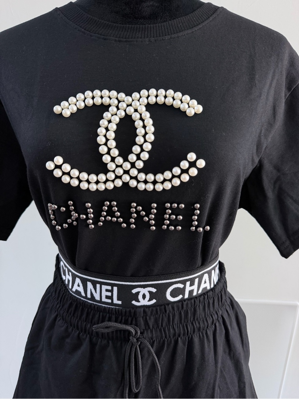 Chanel Black Pearl Logo Women’s Shorts Set size S/M - Picture 6 of 13